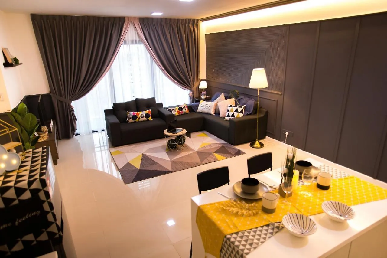 Suasana Suites By The One Джохор-Бару Апартаменты
