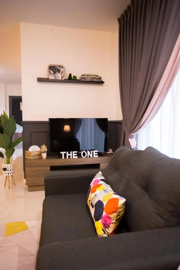 Suasana Suites By The One Джохор-Бару